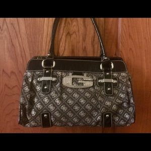 GUESS HANDBAG WITH BLING (NWOT)